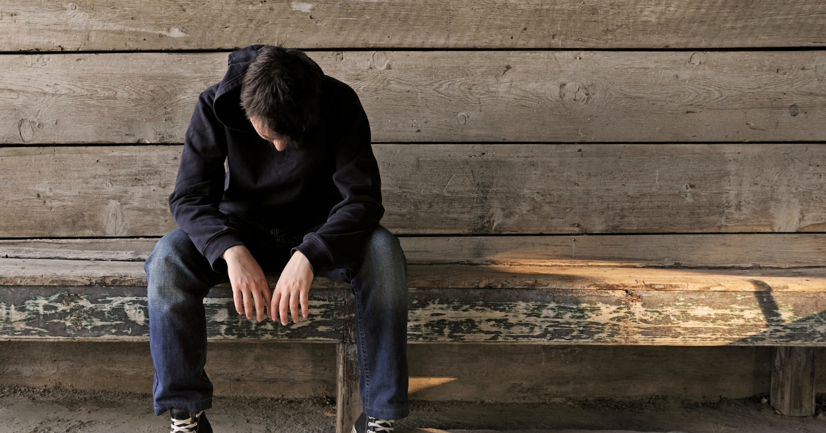 i hate being alone — featured image
